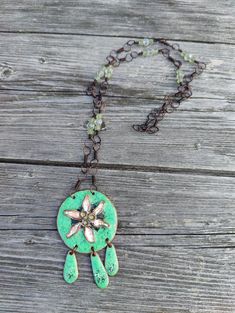 mid century copper colored necklace, 60s necklace with pendant Pendant is approx 7x 4,5cm large Necklace approx 64 cm Colored Necklace, Necklace With Pendant, Large Necklace, Colourful Necklace, Green Enamel, Copper Color, Jewelry Necklace Pendant, Pendant Necklaces, Jewelry Necklaces