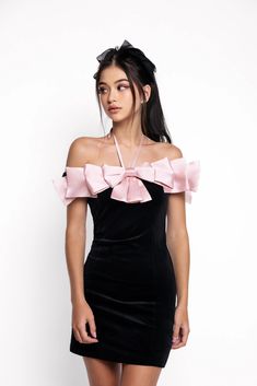 Black Coquette Dress, Fitted Mini Skirt, Black And Pink Dress, Black Prom Dress, Elegant Party, Black And Pink, Shoulder Design, Black Wedding, Waist Length