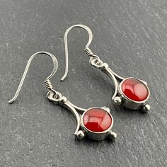 Vintage Sterling Silver Carnelian Fancy Dangle Earrings, Stamped 925, Earring Full Dangle Length 35.0mm, Earring Max Diameter 12.8mm, Total Weight 3.40 Grams, Secure Ear Wire, Lovely Condition Elegant Silver Carnelian Earrings, Silver Round Carnelian Earrings, Etsy Earrings Dangle, Ear Wire, Sterling Silber, Vintage Sterling Silver, Jewelry Earrings Dangle, Dangle Drop Earrings, Dangle Earrings