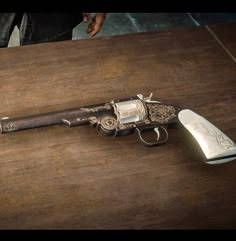 Schofield Revolver from my instagram @mrsarthurmorgan Rdr2 Revolver Customization, Revolver Aesthetic, Schofield Revolver, Custom Revolver, Shadow Of The Colossus