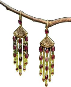 Garnet Drop Earrings With Ear Wire, Garnet Dangle Earrings For Pierced Ears, Bohemian Gemstone Chandelier Drop Earrings, Garnet Drop Earrings With Matching Set, Garnet Gemstone Drop Earrings, Handmade Garnet Drop Earrings, Bohemian Red Gemstone Earrings, Gold Garnet Dangle Earrings, Nickel-free Garnet Drop Earrings