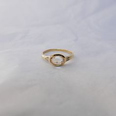 Rose Cut Sapphire Signet Ring, OOAK ring, sapphire rose cut ring, oval sapphire and diamond ring, 18k gold ring, oval bezel sapphire Signet Engagement Rings, Sapphire Signet Ring, Rose Cut Engagement Rings, Rose Cut Ring, Cute Engagement Rings, Initial Earrings, Rose Engagement Ring, 18k Gold Ring, Unique Engagement