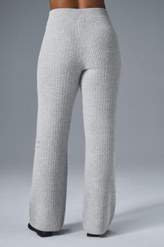 These pants go beyond lounge—they’re next-level luxurious. Done in a waffle knit texture and crafted from the softest, snuggliest cashmere you’ve ever felt, these are the kind of pants you’ll never want to take off. The laid-back fit pairs drapey wide-legs with a high-rise ribbed waistband, for a cozy-chic silhouette that looks even better with the Cashmere Plush Waffle Cropped Long Sleeve. Sweatpants And Sweater, Amazon Orders, Baddie Vibes, Lovely Princess, Gray Accessories, Cashmere Pants, Matching Sweaters, Knit Texture, Alo Yoga Pants