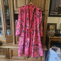 Very Cute Jacket/Kimono. Velvet Fabric With Bird And Floral Print. 2 Tassels On The Front And Sleeves. 48" Long. One Size Fits Most. I Thought This Was So Cute. I Ordered It, And It Doesn't Quite Fit. Measurements Taken Flat Are Approximate And As Follow Shoulders 19" Sleeve Length 24" Hips 30" Length 48" Please Read Please Read I Rescued 2 Lil Stinker Love Siberian Huskies In Feb. Of 2023. They Have Stolen My Heart And Are The Loves Of My Life!!! Jax Is 7 Yrs Old, White, Weighs In At Over A 100 Long Floral Print Winter Outerwear, Vintage Long Sleeve Robe For Fall, Fitted Long Sleeve Floral Print Robe, Fitted Long Sleeve Kimono For Daywear, Fall Silk Outerwear With Floral Print, Long Silk Outerwear For Spring, Silk Outerwear For Fall Daywear, Silk Outerwear For Daywear In Fall, Silk Long Coat For Spring