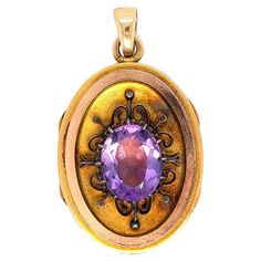 Victorian Amethyst Gold Locket Oval Amethyst Jewelry Collectible, Heirloom Oval Amethyst Jewelry, Antique Oval Purple Jewelry, Antique Purple Oval Jewelry, Heirloom Oval Purple Jewelry, Elegant Purple Locket Jewelry, Gold Amethyst Oval Cabochon Jewelry, Amethyst Gold, Gold Locket