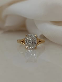 2 CT Cushion Cut Moissanite Engagement Ring, Cushion Cut Engagement Ring, Cushion Solitaire, 2ct Cushion Cut, Solitaire Engagement Ring ------------------------------------------------------------------------------ ❤ Product Information ❤ ------------------------------------------------------------------------------ ✥ 𝐌𝐚𝐢𝐧 𝐒𝐭𝐨𝐧𝐞 𝐃𝐞𝐭𝐚𝐢𝐥𝐬 ↣ Shape: Cushion ↣ Type: Moissanite ↣ Weight: 2.5 Carat (App.) ↣ Dimension: 10x7  MM (App.) ↣ Color: Colorless ↣ Clarity: VVS1 ↣ Making Process: Cushion Engagement Ring And Wedding Band, Thick Oval Engagement Ring, High End Engagement Rings, Cushion Engagement Ring Thick Band, Engagement Rings Gold Cushion, Emerald Cushion Engagement Ring, Old Miners Cut Engagement Ring, 2 Tone Engagement Ring, Radiant Vs Elongated Cushion