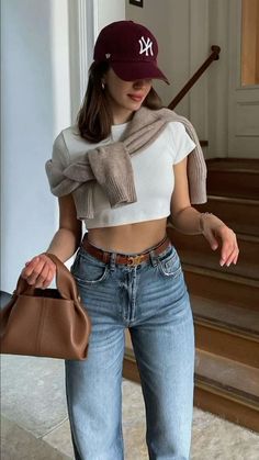 2024 Outfits Summer, Fashion Inspo Outfits Fall 2024, Summer 2024 Outfits Trends, New Era Cap Outfit, Outfit With Cap, Cap Outfits For Women, Look Hippie Chic, Cap Outfit