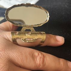 Vintage 1970’s Secret Large Lipstick Holder Flower Oval Print Mirror Ring Goldstone Measurement Long 1″ (2 Cm) Wide:2” (5 Cm) Antique Signet Ring, Cool Silver Rings, Simple Gold Rings, Chunky Gold Rings, Strange Rings, Victorian Rings Vintage, Vintage Lipstick Holder, Maximalist Jewelry, Vintage Trinkets