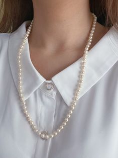 Classic Beaded Necklace With Pearl Pendant, Classic Long Pearl Necklace With Pendant, Classic Long Pearl Necklace With Charm, Classic Single Strand Pearl Beaded Necklaces, Classic Beaded Necklace With Pearl Chain, Classic Single Strand Pearl Beaded Necklace, Classic Beaded Necklaces With Pearl Chain, Classic Pearl Chain Beaded Necklaces, Classic Pearl Chain Necklace With Round Beads