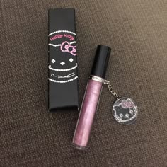 Rare Bnwt Mac X Hello Kitty Dazzleglass Lip Gloss In Kitty Kouture With Hello Kitty Crystal Charm. Part Of The Limited Edition Mac X Hello Kitty Collection. No Longer Sold! Collectible For Diehard Hello Kitty Fans! Mac Dazzleglass Lip Gloss, Hello Kitty Makeup Products, Hello Kitty Lip Gloss, Chicana Makeup, Mac Lip Gloss, Hello Kitty Crystal, Hello Kitty Products, Kitty Makeup, Makeup Lip Gloss