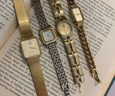 **Price includes ONE watch, unless you order more** If you are concerned about fit, or if your wrist size is below or above average  (6-7'') please message include your wrist measurement in order notes :) Unlock the secrets of time with our Vintage Mystery Wrist Watch! Each order brings you the allure of the 70s, 80s, or 90s, featuring a trendy gold metal, stainless, or leather/faux leather band. (not guaranteed to be real gold, silver or leather) Your wristwatch arrives in working order, comple Vintage Watches Women Gold, Watches For Women Aesthetic, Vintage Rectangular Watch For Everyday, Vintage Rectangular Everyday Watch, Vintage Everyday Rectangular Watch, Everyday Vintage Rectangular Watch, Vintage Gold Watch Accessories For Everyday, Old Money Watches Women, Dainty Watches For Women