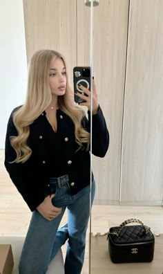 Classy Edgy Outfits, Ootd School, Winter Date Night Outfits, Princess Fashion, City Outfits, Kid's Fashion, Fashion Mistakes