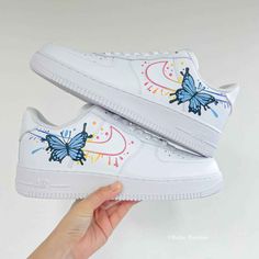 Butterfly Things, Shoe Artwork, Air Force 1s, Shoe Stretcher, Blue Butterflies, Custom Air Force 1, Hand Painted Shoes, Cute Nike Shoes, Colorful Butterfly