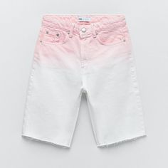 High-Waisted Shorts With Five Pockets. Unfinished Hem. Front Zip And Metal Button Closure. High Wasted Jean Shorts, Cuffed Denim Jeans, High Wasted Jeans, Mid Rise Denim Shorts, Tie Dye Denim, High Rise Denim Jeans, Mom Jeans Shorts, Ripped Denim Shorts, White Denim Shorts