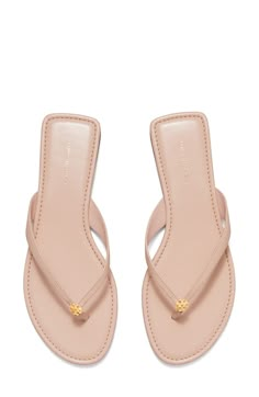 Tory Burch Slippers, Luxury Designer Shoes, Contemporary Accessories, Trendy Sandals, Shell Pink, Tory Burch Sandals, Stunning Shoes, Heels Sneakers, Pink Sandals