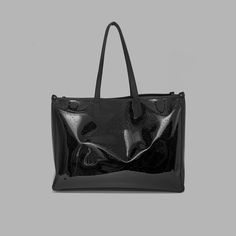 Stay organized in style with the Brand New, 'Blvck Tote Bag'. Featuring a minimalist silhouette and a considered layout to keep all your essentials organized, it's the perfect accessory to elevate your lifestyle. Made from black transparent PVC and the straps are made from luxurious Saffiano leather, the Blvck Transparent Backpack is designed to last a lifetime. All our backpacks are handmade with care, giving each a unique character and ensuring maximum quality. Specifics: - Size: 46cm x 34cm x Blvck Paris, Transparent Backpack, Monochromatic Aesthetic, Minimalist Silhouette, Go To The Beach, Unique Lifestyle, Accessories Collection, Black Tote, Perfect Bag