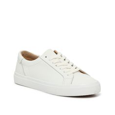 Lucky Brand-Divahna Sneaker - Women's Classic and casual, the Divahna sneakers from Lucky Brand are a staple. These kicks are crafted with a quality leather material, feature a timeless silhouette, and are complete with intricate stitching so you can look stylish, sleek, and sophisticated. White Leather Tennis Shoes, Professional Sneakers, Trending Handbags, White Tennis Shoes, Work Sneakers, White Leather Sneakers, White Sneakers Women, Socks Shoes, Sneaker Brands