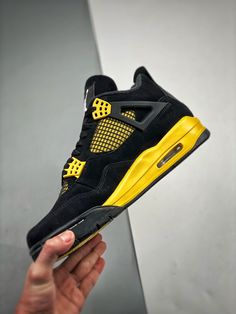 Air Jordan 4 ” Thunder 2023″ Black/White-Tour Yellow DH6927-017 Walk the talk and make a statement with our top-quality Sneakers. Shop now and step up your shoe game! Please carefully choosing the size number according the size chart as we CAN NOT offer return or refund if you choose a wrong size.The product need 3-5 business days to check the quality before shipping.Our High Quality Shoes models are various, please contact to our support to ask for the model you need.Because each device displays a different color. Therefore, the actual color of the item may not be 100% the same [...]