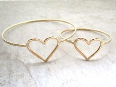 Gold Heart Baby Bangle~ Beautiful 14 k gold fill heart baby bangle handmade with love in Hana, Maui, Hawaii. Perfect gift idea for baby shower or baby luau. Lightly hammered and polished for that extra sparkle! You can add on a pearl or puka shells from the drop down menu. For correct sizing measure the circumference of the babies hand around the largest part of the hand under the thumb and pinky joint with the thumb tucked in towards pinky finger, fingers out straight. Bangle has to be able to Surfer Girl Gifts, Hana Maui Hawaii, Girls Gift Idea, Hana Maui, Gold Wave Ring, Pinky Finger, Girls Bracelet, Hammered Bracelet, Baby Shower Gift Idea