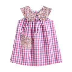 Charming and cute! Your little cuties closet is not complete without this adorable outfit. They will love spending their days in this outfit made out of 100% soft cotton. Cute details make it a one of a kind addition to their closet. From days at the park or just fun days at home your little sweetie will be ready and picture perfect! Smocked Bishop Dress, Yoke Dress, Blue Flannel, Floral Purse, Dresses Royal, Bubble Romper, Blue Gingham, Toddler Dress, Embroidered Dress