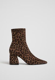 Animal print ankle boots - Women's fashion | Stradivarius United States Kitten Heel Ankle Boots, Leopard Print Fashion, Leopard Print Boots, Leopard Print Jeans, Leopard Print Fabric, Leather Heeled Boots, Trending Boots, Boot Print, Boots Women Fashion