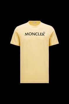 This t-shirt for men showcases an oversized flocked Moncler logo paired with a felt logo patch. Crafted from organic cotton jersey, the t-shirt comes in a short sleeve and crew neck silhouette. Cotton T-shirt With Appliqué Logo For Streetwear, Streetwear T-shirt With Appliqué Logo, Streetwear Short Sleeve T-shirt With Appliqué Logo, Cotton Crew Neck T-shirt With Appliqué Logo, Sporty Short Sleeve T-shirt With Appliqué Logo, Cotton T-shirt With Appliqué Logo, Yellow Logo Print Casual T-shirt, Unisex Yellow Crew Neck T-shirt, Yellow Relaxed Fit T-shirt With Logo Print