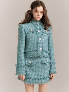 ❤︎Turquoise tweed jacket + turquoise tweed skirt❤︎ Blue Tweed Jacket For Spring, Tweed Outfit, Blue Suit Jacket, Tweed Set, Mode Chanel, Chanel Tweed, Chanel Jacket, Woven Jacket, Tweed Suits