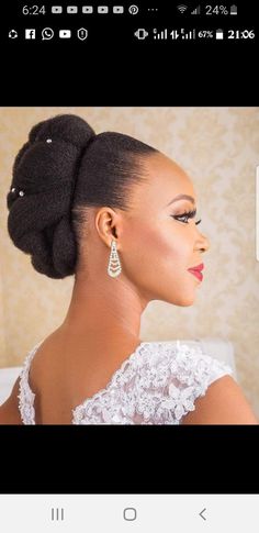 Afro Wedding Hairstyles Brides, 4c Wedding Hairstyles, Pony Styles, Afro Hair Bun, Afro Wedding Hairstyles, Afro Styles, Natural Hair Wedding, Black Braided Hairstyles, Natural Hair Woman