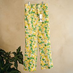 Colorful Fashion Statement Zara Pants. Never Worn! Yellow Summer Pants With Pockets, Yellow Ankle-length Pants With Pockets, Trendy Yellow Straight Leg Bottoms, Ankle-length Yellow Pants With Pockets, Spring Lemon Print Bottoms, Trendy Yellow Bottoms With Pockets, Trendy Yellow Pants With Pockets, Yellow Cotton Bottoms For Spring, Trendy Yellow Straight Leg Pants