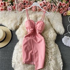 Materials: other Size: one size Color: white, black, pink Backless Slip Dress, Slim Hips, Trendy Dress Outfits, Suspender Skirt, Fit Fashion, Chic Pink, Summer Chic, Simple Trendy Outfits, Evening Attire