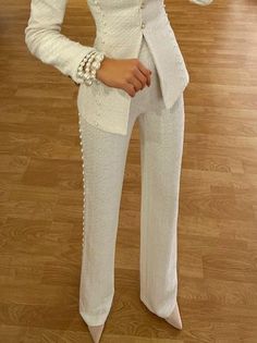 White Party Attire, Fancy Jumpsuit, White Pantsuit, Fashion Black And White, Elegant Pant, Mid Waist Pants, Elegant Jacket, Pantsuits For Women, Fitted Blouses