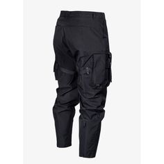 "Hinagi" cargo pants - For an authentic techwear style Choose creativity by choosing the "Hinagi" Techwear cargo pants. Are you looking for creativity in the way you dress? If so, then you don't need to go far, as it is right at your fingertips. In fact, fashion has undergone a great evolution over time. It is no longer a question of dressing simply, but of standing out from the crowd with a creative work. But, how can you do that if you always use the same clothing styles as everyone else? Here Techwear Cargo Pants, Techwear Pants, Standing Out From The Crowd, Cargo Pant, Military Inspired, Type Of Pants, Clothing Styles, Everyone Else, Parachute Pants