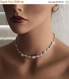 Wedding jewelry bridal jewelry set Bridal necklace by GlamDuchess Elegant Wedding Choker Jewelry Sets, Backdrop Jewelry, Minimal Silver Jewelry, Lux Watches, Bridesmaid Stuff, Bridal Backdrop Necklace, Silver Bridal Jewellery, Prom Necklaces, Bridesmaids Jewelry