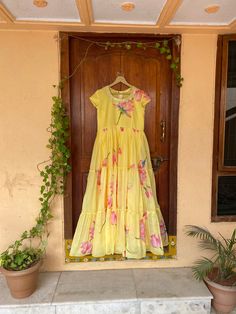 Anarkali suit usa /yellow floral anarkali kurta short sleeve  / Indian floral dress /embroidered anarkali/Indian dresses /haldi outfit anarkali dress / yellow mirror work designer anarkali/floral maxi dress          Looking for a perfect indian dress/anarkali/suit sets that are trendy, unique and easy to carry !! yess, You are at the right place. we carry such versatile pieces of anarkalis and suit sets, kurtas that really let you stand out in any occassion !!      featuring this beautiful chanderi floral printed anarkali dress in beautiful yellow and pink combo that has heavy gear and the simple mirror embroidery at the neck  as shown with short  sleeve  !! A very classy, beautiful yet unique look makes your occasion so Perfect !!Ready to ship in USA !! can be customized in any length and Spring Designer Maxi Dress, Designer Spring Maxi Dress, Designer Floor-length Dresses For Spring, Designer Floor-length Spring Dress, Designer Floral Print Maxi Anarkali Set, Yellow Bohemian Designer Dress, Floor-length Anarkali Set For Spring, Festive Floral Print Maxi Length Anarkali Set, Yellow Anarkali Set For Spring