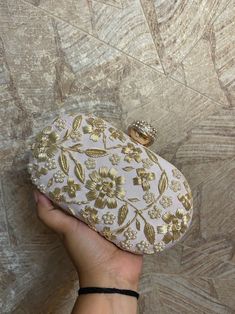 Bridal Handwork Clutch,party Clutch,fashionable Clutch,evening Clutch,indian Wedding Gift,embroidered Clutch,gift for Women,luxury Bag,purse - Etsy Handwork Clutch, Indian Purse, Indian Clutch, Bridal Clutch Purse, Indian Wedding Gifts, Embroidered Clutch, Party Clutch, Wedding Clutch, Bridal Clutch