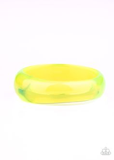 Major Material Girl - Yellow Item #P9SE-YWXX-115XX A neon yellow acrylic bangle slides along the wrist for a colorfully retro flair. The shiny bangle gradually widens at the top for a fabulous finish. Sold as one individual bracelet. Infinity Wrap, Hostess Rewards, Yellow Bracelet, Mobile Boutique, Acrylic Ring, Bracelet Online, Paparazzi Accessories, Material Girl, Paparazzi Jewelry