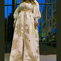 Elegant Gown For Festive Transitional Events, Gold Dresses For Wedding And Eid, Gold Dabka Wedding Dress, Festive Wedding Abaya, Elegant Gold Kaftan For Diwali, Gold Gown With Dabka For Parties, Elegant White Gown For Eid, Gold Gown For Eid, Gold Gown For Wedding And Eid