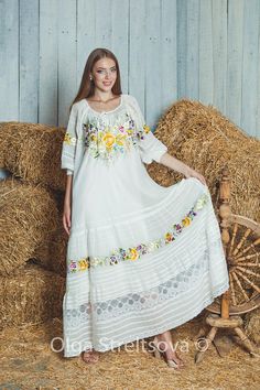 Womens embroidered dress with floral hand embroidery. The main pattern are poppies and wildflowers. Excellent cut - the modern Ukrainian embroidered dress. Authors satin stitch (hand embroidery). Completely hand-author work. I do hand embroidery for any variations. Embroidered Simple Wedding Dress Lace, White Dress Beach, Wedding Dress Floor Length, Wedding Dress Summer, Ukrainian Wedding, Summer Dress White, Embroidered Summer Dress, Floral Hand Embroidery, Ukrainian Style