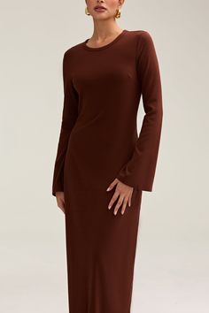 Introducing the Ella Ribbed Split Cuff Maxi Dress, a luxurious and versatile addition to your wardrobe. Made with ribbed fabric for a comfortable and stretchy fit, this dress features a split cuff detail and pairs perfectly with an abaya. Elevate your style and make a statement with this elegant and exclusive piece. Model is 5'7 wearing size S/58" 2 Piece Modest Outfit, Dresses Flowy, White Dress Formal, Nikkah Dress, Modesty Outfits, Modesty Fashion, Ribbed Dresses, Basic Dress, Flowy Dress