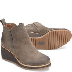 Emeree | Sofft Shoe Winter Wedges Shoes, Winter Wedges, Womens Waterproof Boots, Sofft Shoes, Stunning Shoes, Fall Clothing, Suede Fashion, Style Savvy, Swimwear Outfit