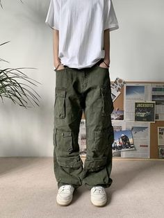 Y2K Cargo Pants Multi-pocket Overalls Men Harajuku Casual Women Baggy Trousers Oversize Straight Mopping Pants Spring Autumn NewMaterial: CottonApplicable Scene: CasualPant Style: Cargo PantsStyle: CasualThickness: LightweightWaist Type: lowDecoration: PocketsGender: MENItem Type: Full LengthClosure Type: Zipper FlyFabric Type: JERSEYLength: Full LengthFront Style: FlatFit Type: LOOSEcolor: BEIGE/BLACK/GREENstyle: casual/hiphop/free style/fashion/simple/kpop/high street/streetwear/HarajukuGender Women Pants Size Chart, Y2k Cargo Pants, Cargo Pants Style, Pants Outfit Men, Overalls Men, Casual Pants Style, Trendy Pants, Streetwear Pants, Cargo Pants Outfit