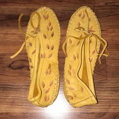 Brand New Never Worn Yellow Leather Shoes With Round Toe, Casual Leather Moccasins For Summer, Summer Suede Flat Moccasins, Leather Moccasins With Rubber Sole For Summer, Leather Moccasins With Flat Heel For Summer, Leather Flat Heel Moccasins For Summer, Yellow Leather Flats With Rubber Sole, Spring Leather Closed Toe Shoes, Spring Closed Toe Leather Shoes