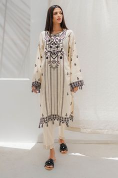 Zellbury Shirt Shalwar 0657 Signature Summer Collection 2024 Shalwar Kameez, Suit Fabric, Pakistani Outfits, Summer Collection, Clothing Brand, Online Shopping, The Originals, Clothes For Women, Photography