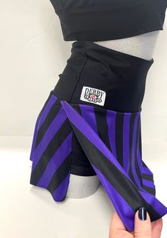 This skort is perfect for roller derby, pole fitness, running or CrossFit!! These are available in sizes s/m-2XL. You can choose between a regular or high waist! They are comfortable and flattering. The shorts have a leg band that help prevent the from riding up. Want a custom or different fabric? Message me Roller Derby Workout, Roller Derby Art, Womens Skorts, Derby Fashion, Leg Bands, Pole Fitness, Roller Derby, Roller Skates, Skorts