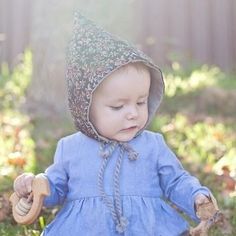 This little pixie hat is a modern yet classic design that will look great for years.  A sweet and an easy afternoon project for a beginner sewer, all you need is a sewing machine - no fancy tools required!\r\n\r\n{ F e a t u r e s }\r\n* Beautiful step-by Hat Patterns To Sew, Pixie Hat, Kids Clothing Brands, Fabric Purses, Diy Hat, Age 10, Sewing Pattern Sizes, Love Sewing, Sewing Gifts