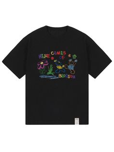 This is a casual and comfortable t-shirt by GRAVER that is made out of high quality and sturdy fabric. With minimal design detail and trendy mood, you can style it for your casual and relaxed daily outfit.- Double ribbed round neckline- Unique urethane print detail- Soft and sturdy cotton fabric Black Embroidered T-shirt For Streetwear, Black T-shirt With Embroidered Graphics And Relaxed Fit, Urban Cotton T-shirt With Embroidered Graphics, Black Casual T-shirt With Embroidered Graphics, Casual Streetwear Shirt With Embroidered Graphics, Casual Cotton T-shirt With Embroidered Graphics, Black Short Sleeve Shirt With Embroidered Graphics, Casual Black Shirt With Embroidered Graphics, Black T-shirt With Embroidered Graphics For Streetwear