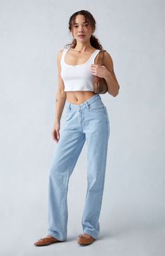 PacSun blends retro vibes with a flattering silhouette in the new Eco Light Indigo V-Dip '90s Boyfriend Jeans. These high-waisted jeans are crafted from sustainably sourced cotton for an eco-friendly update and feature a v-dip front design, a light ripped detail at the pocket, and a longer stacked inseam that caters to a loose baggy fit. 


	Model is wearing a size 26
	Model measurements: 5’6” height, 32” bust, 22.5” waist, 33.5” hips


Learn more about Pa 90s Boyfriend, Jeans Pacsun, Kate Quinn, Shop Light, Retro Vibe, Baggy Fits, Front Design, Pacsun, High Waist Jeans