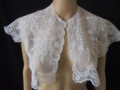 Very pretty handsewn Tambour Lace Bertha Collar or Fichu. Limerick Lace, Tambour Lace, Antique Clothing, Needful Things, Crochet Lace, Costume Accessories, Kimono Top, Extra Large