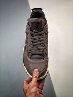 A Ma Maniere x Air Jordan 4 ” Violet Ore” DV6773-220 Walk the talk and make a statement with our top-quality Sneakers. Shop now and step up your shoe game! Please carefully choosing the size number according the size chart as we CAN NOT offer return or refund if you choose a wrong size.The product need 3-5 business days to check the quality before shipping.Our High Quality Shoes models are various, please contact to our support to ask for the model you need.Because each device displays a different color. Therefore, the actual color of the item may not be 100% [...] Jordan 4 Violet Ore, Jordan 4 Violet, Jordan 1 Iridescent, Air Jordan 1 Dior, Jordan 1 Dior, Air Jordan 1 Obsidian, Air Jordan 1 Chicago, Jordan 1 Obsidian, Walk The Talk