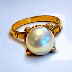 Beautiful And Extremely Well Made Vintage Pearl Ring! Size 6.5 Hallmarked K18 Fully Tested 750 (18k) Approximately 10mm Pearl Solitaire Solid 18k Gold! Timeless Oval Rings With High Luster, Elegant White Domed Rings, Classic Gold Pearl Ring With Polished Finish, Heirloom Pearl Ring In Yellow Gold With High Luster, Fine Jewelry Yellow Gold Pearl Ring With High Luster, Yellow Gold Pearl Ring With High Luster, Classic White Jewelry Stamped 14k, Classic Oval Ring With High Luster, Classic White 14k Stamped Jewelry